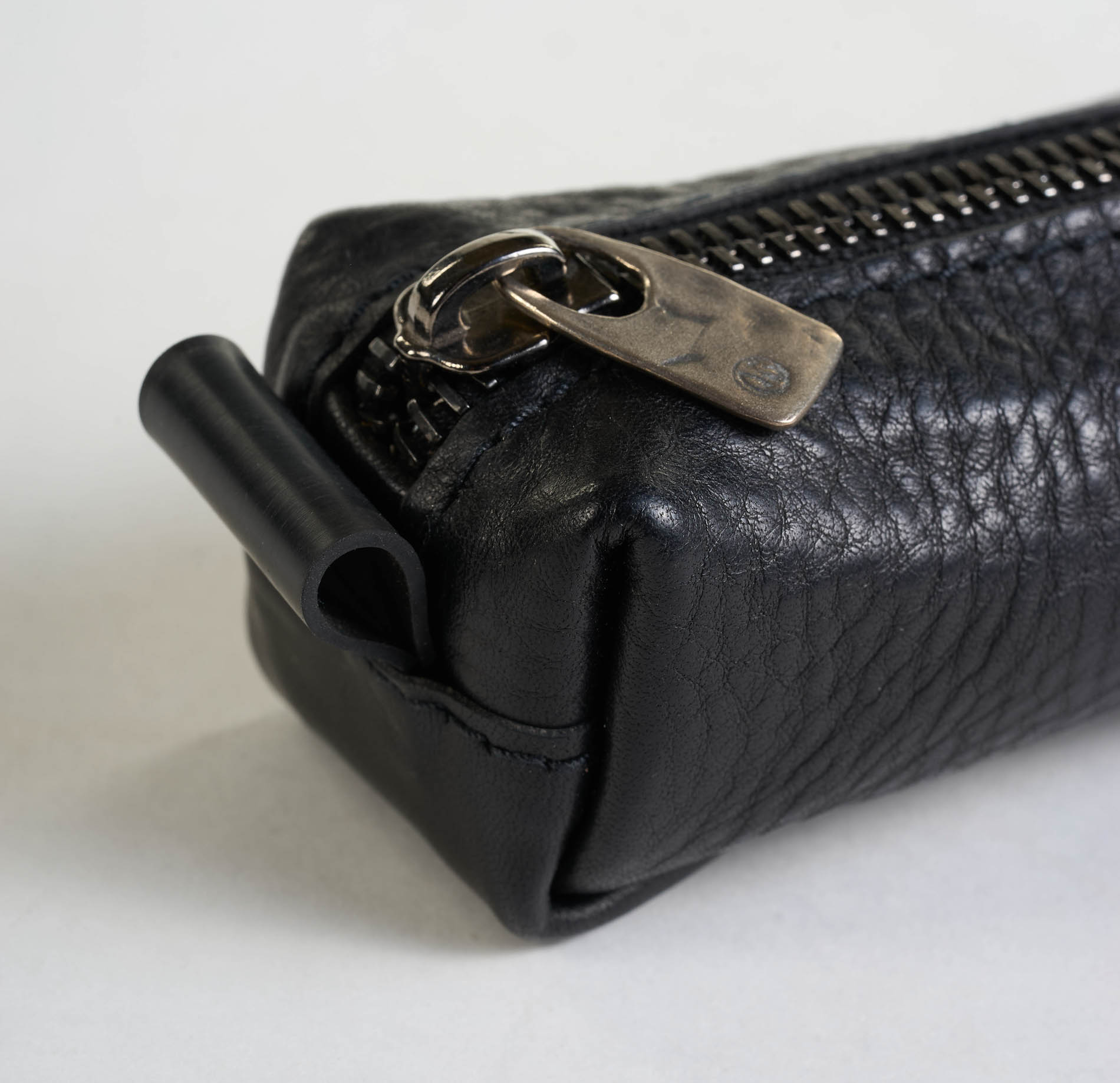 daniele basta leather and silver bags - DETAIL 2